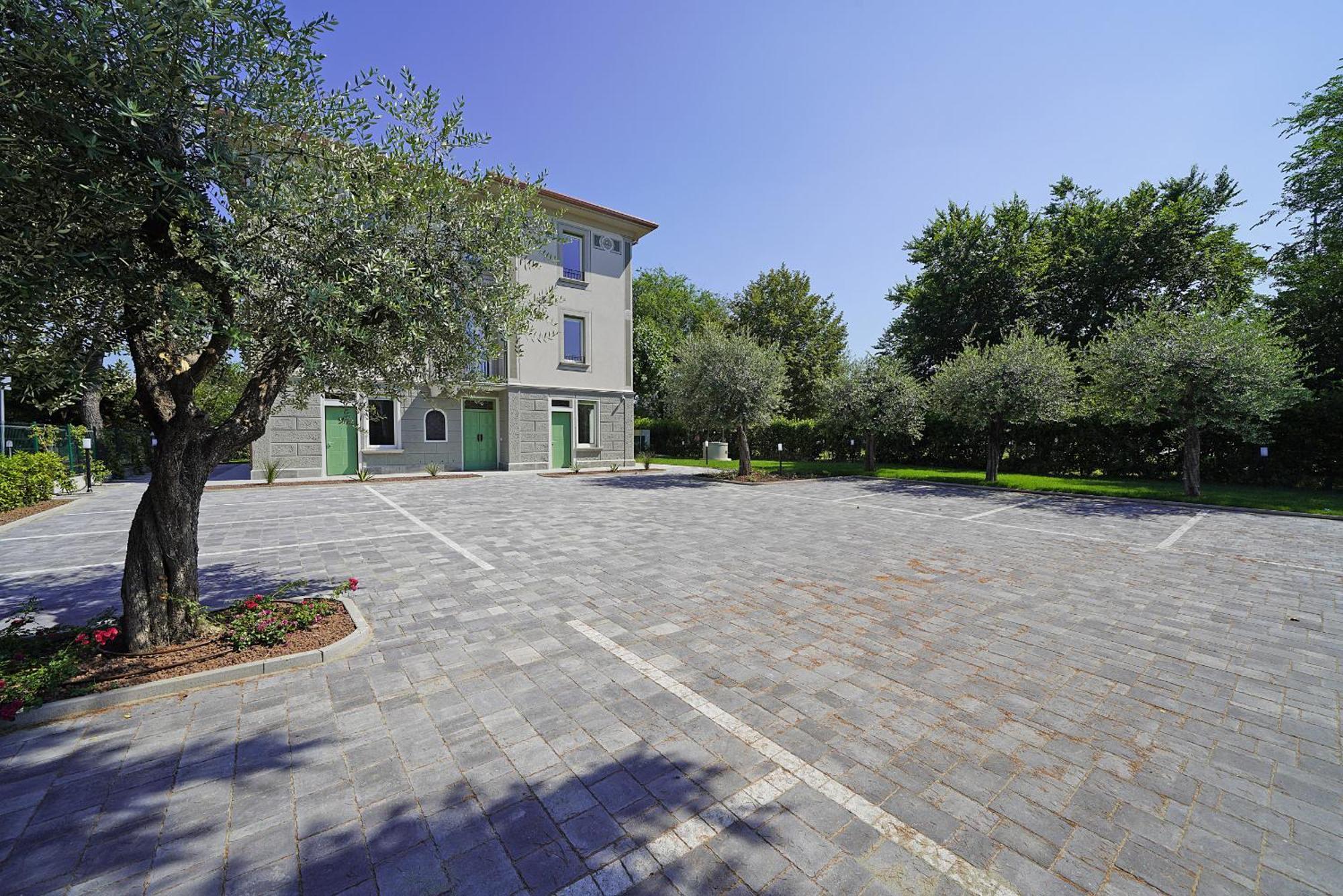 Villa Caterina Apartments By Wonderful Italy Дезенцано-дель-Гарда Экстерьер фото