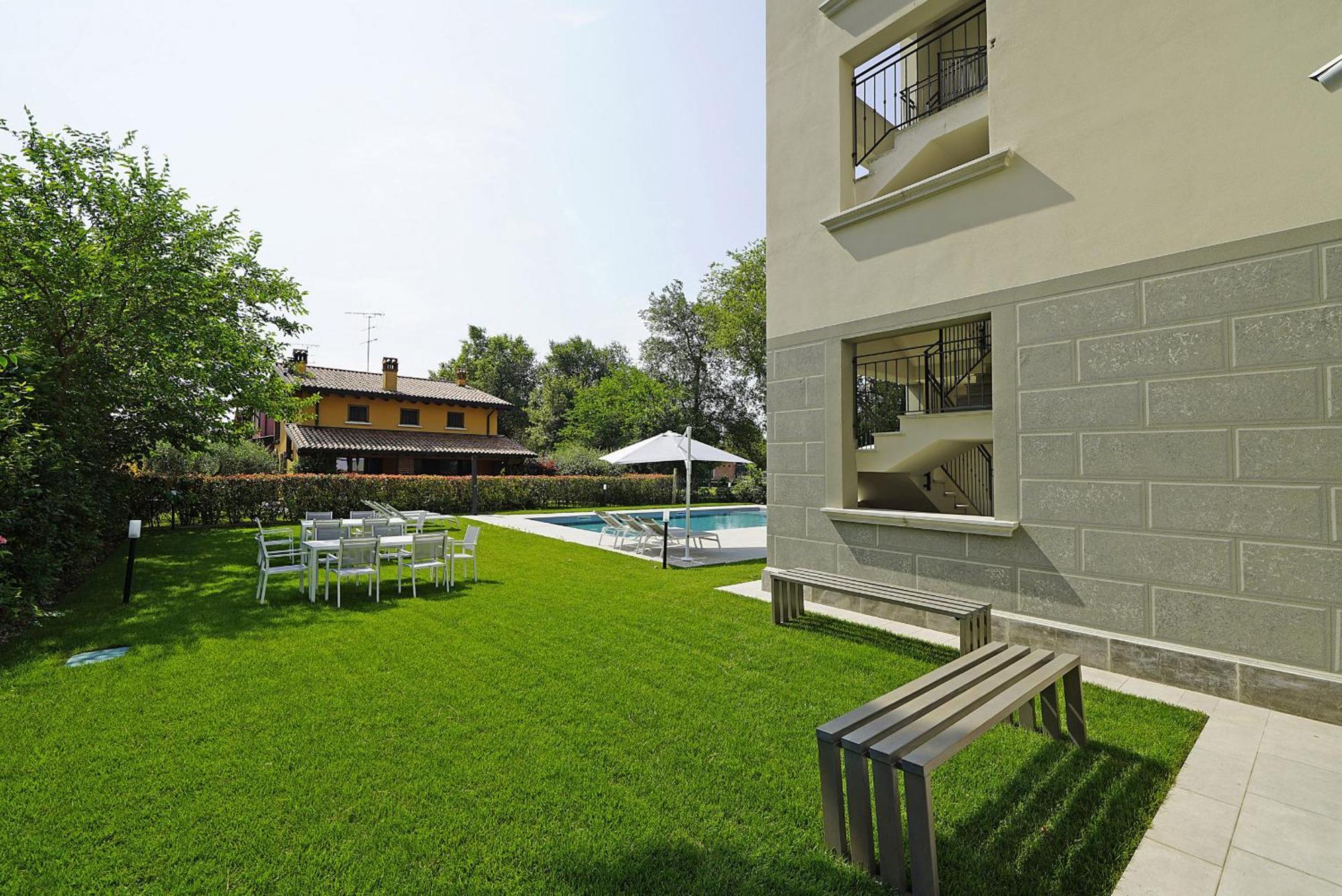 Villa Caterina Apartments By Wonderful Italy Дезенцано-дель-Гарда Экстерьер фото