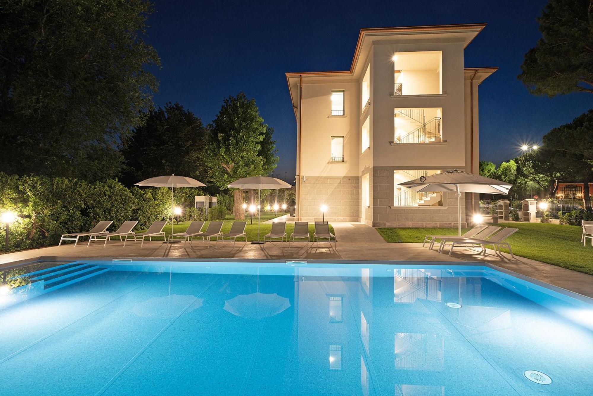 Villa Caterina Apartments By Wonderful Italy Дезенцано-дель-Гарда Экстерьер фото